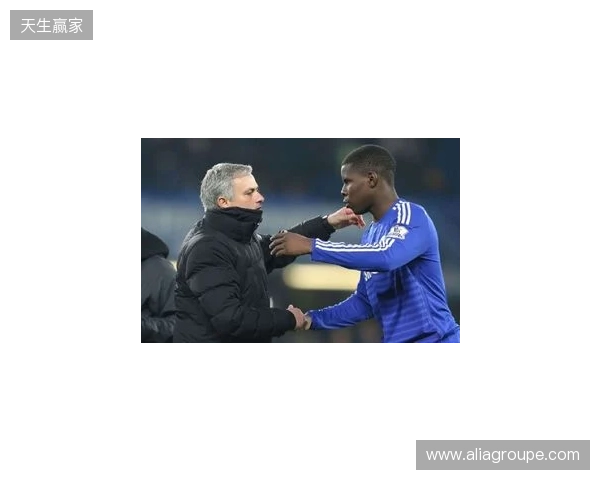 法媒:前切尔西中卫祖马与山东泰山达口头协议,将签约1+1年 法媒:前切尔西中卫祖马与山东泰山达口头协议,将签约1+1年