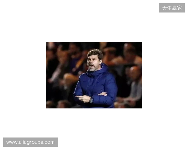 戴奇打趣回应热刺传闻:接替帅位可能性极低,我正要上节目 戴奇打趣回应热刺传闻:接替帅位可能性极低,我正要上节目